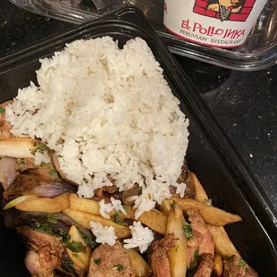 Pollo Saltados
