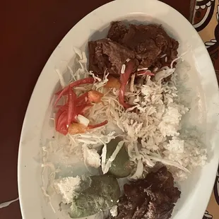 Plato de carne asada casi terminado Porque teníamos hambre!