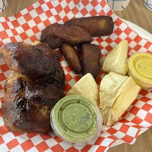 Pollo a La Brasa