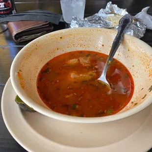 Menudo tienen k probarlo no hay como este auténtico el aguacate le da buen sabor