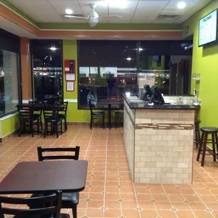 A very clean, nice and relaxing place to dine in!