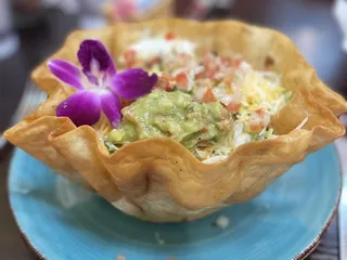 Tres Amigos Mexican Grill