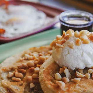 Banana Macadamia Nut Pancakes