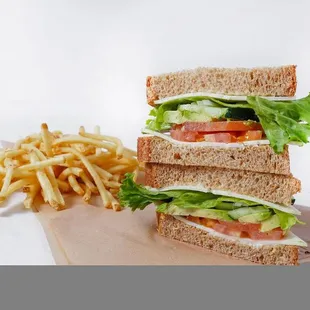 Avocado &amp; Friends Sandwich