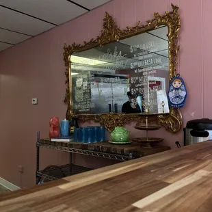 sushi and sashimi, interior