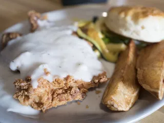 Cisco's Restaurant Bakery & Bar