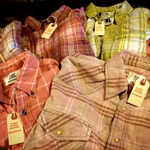 CUSTOM SOFT. Upcycled customized salt-washed flannels, soft colors, soft touch.
