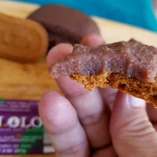 Pomai Kulolo on a Biscoff Cookie... woot-woot!