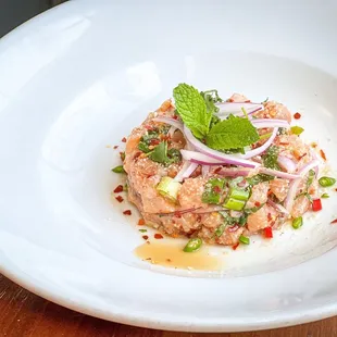 Salmon Laab