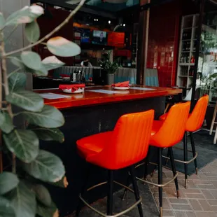 sushi and sashimi, interior