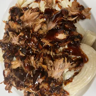 Alfredo mac with pulled pork and housemade BBQ sauce