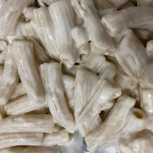Alredo mac made with handmade rigatoni noodles
