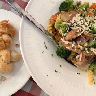 Fusilli alla barese with sausage and vegetables