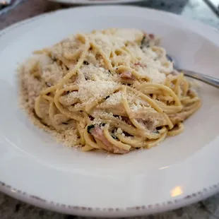 a plate of pasta