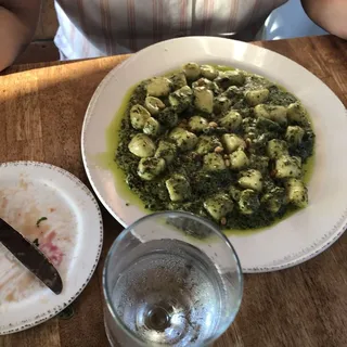 Gnocchi Pesto