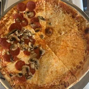 Thin crust (Neapolitan style)