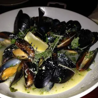 Black and Blue Mussels