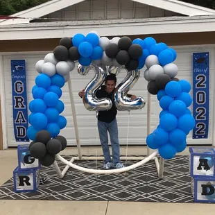 Graduation ballon ring. Nice to use as a party decoration and photo enhancer.