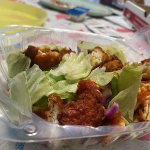 food, chicken wings and fried chicken