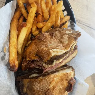 Roast beef sandwich