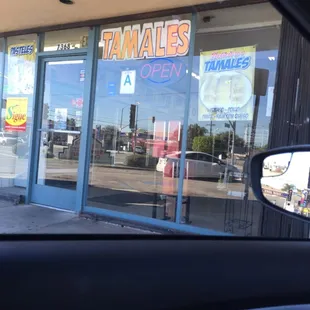 They want tamales I take them tamales