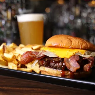 Our exceptional blend of Angus beef cuts freshly ground and fired over an open flame.