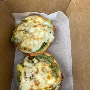 Egg and cheese bagel