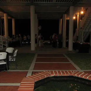 Looking from Fountain Plaza to Lighthouse Breezeway