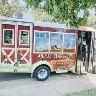 Animal bus