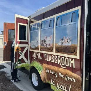 The farm on wheels was a perfect for an easy pop up shop in front of our house. No mess or hassle!