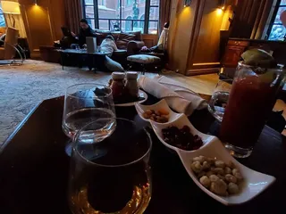 Shadow Mountain Lounge