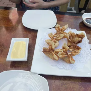 Crab Rangoon