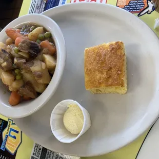 Beef stew w/ cornbread