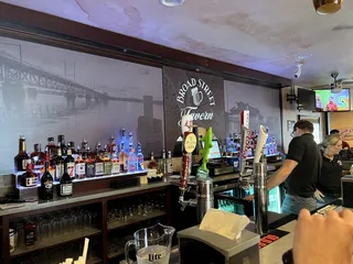 Broad Street Tavern