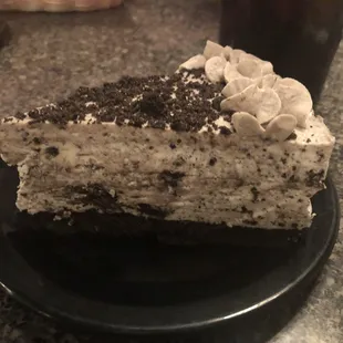 Cookies and cream cheesecake