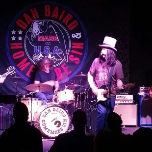 Dan Baird &amp; Homemade Sin. Ex-members of Georgia Satellites and Jason &amp; the Scorchers.