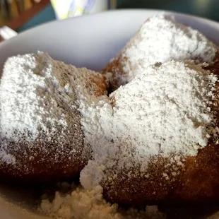 Dense Beignets