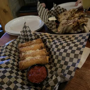 Pizza Logs