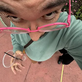 Alan V.