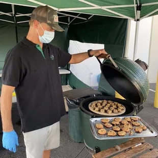 Master BGE chef Keoni at the helm.