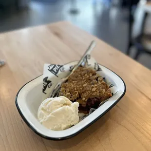 Blueberry Apple Yuzu Crumble (V) - Slice