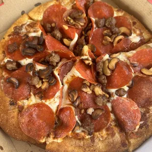 You got to try cashews on pizza!
