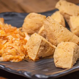 酥炸臭豆腐 
Fried Stinky Tofu