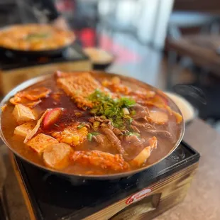 Spicy hot pot