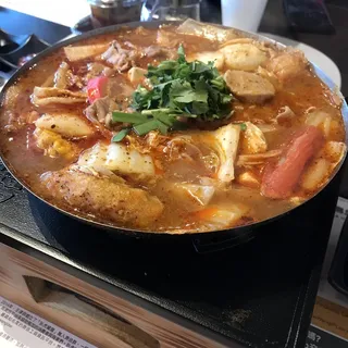 1. House Special Pot