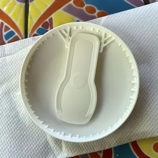 Spoon inside lid