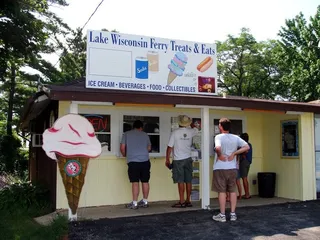 Lake Wisconsin Ferry Treats & Eats