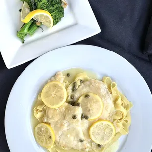 chicken piccata side of broccolini