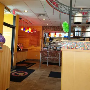 Popeyes dining and ordering area