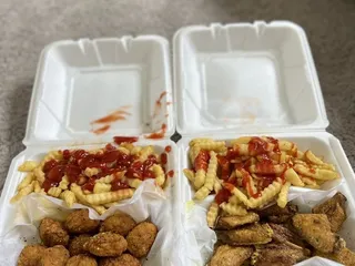 Super Wings & Philly